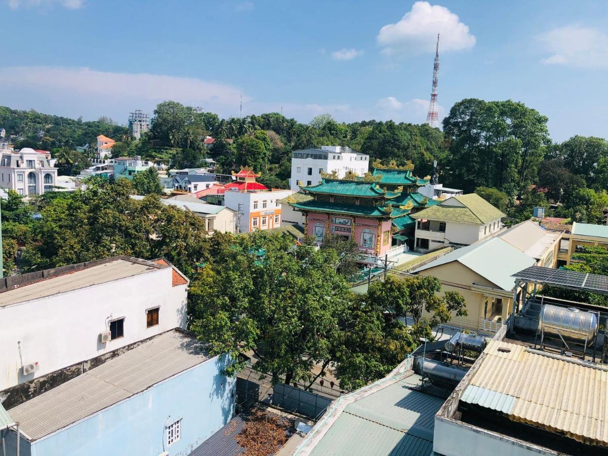 מלון Khach San Ngoc Son דואונג דונג מראה חיצוני תמונה